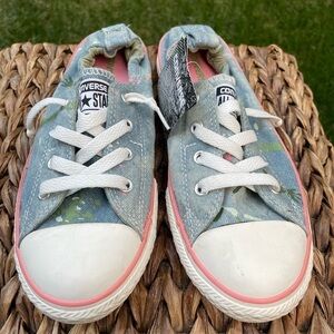 NEW Converse All Star Denim Blue & Pink Shoreline Elastic Back Slip-on Sneakers.